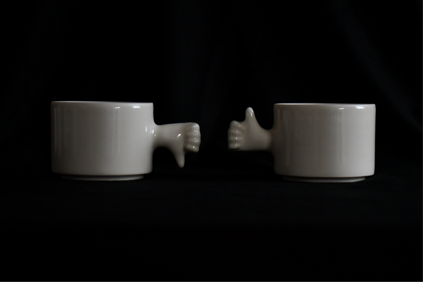 GESTURES CUPS- THUMB UP & DOWN