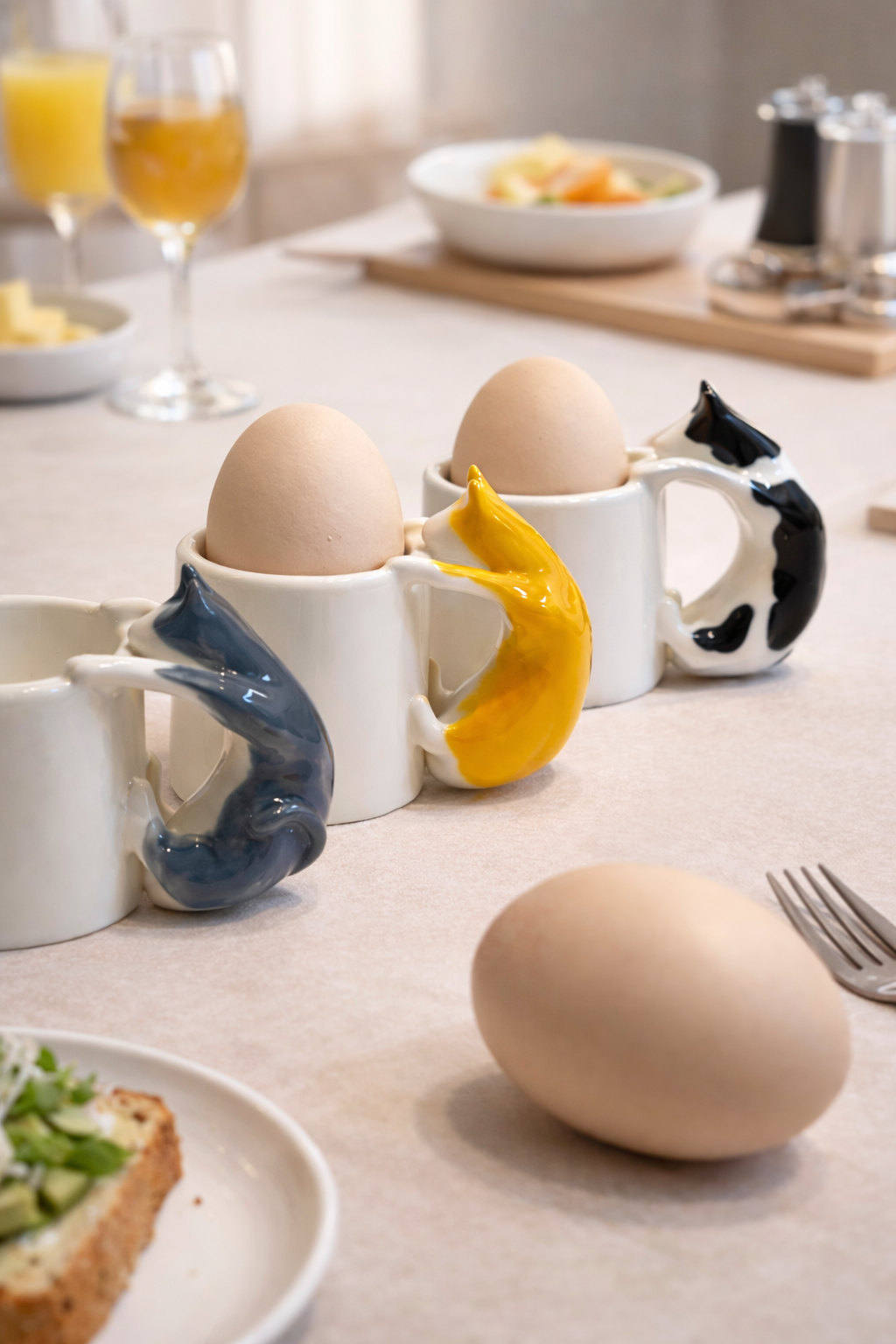 Cat Egg Cup (GREY) – A Playful Ceramic Breakfast Object | 4am Product Design image 3